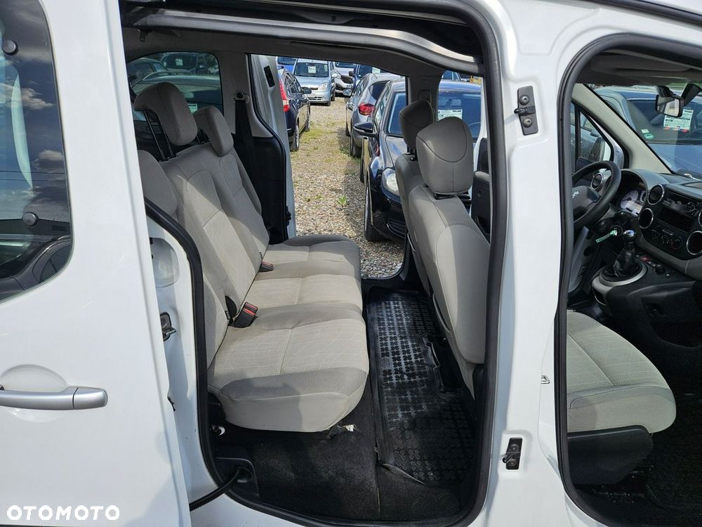 Peugeot Partner - 11