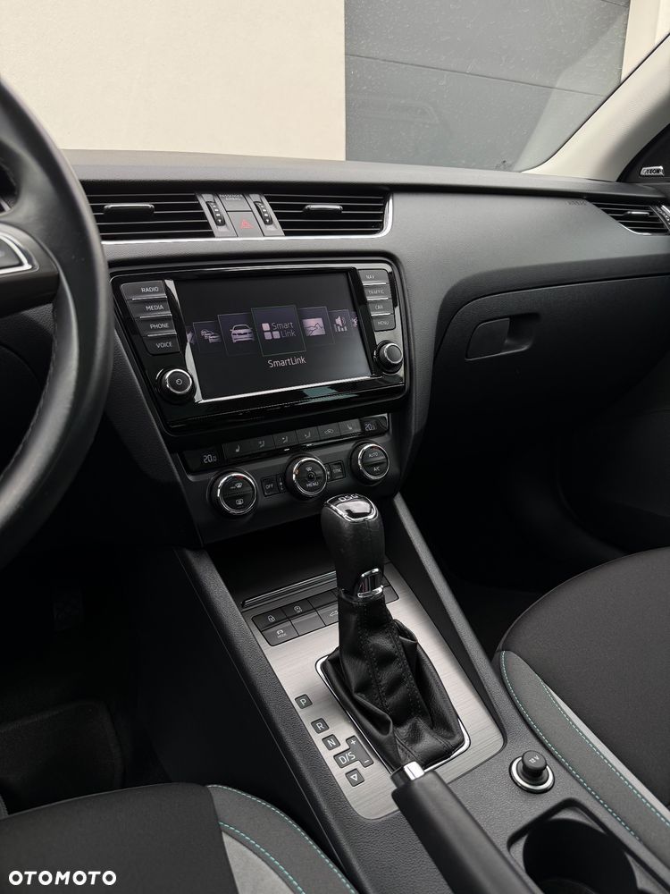 Skoda Octavia 2.0 TDI DSG Premium Edition - 19