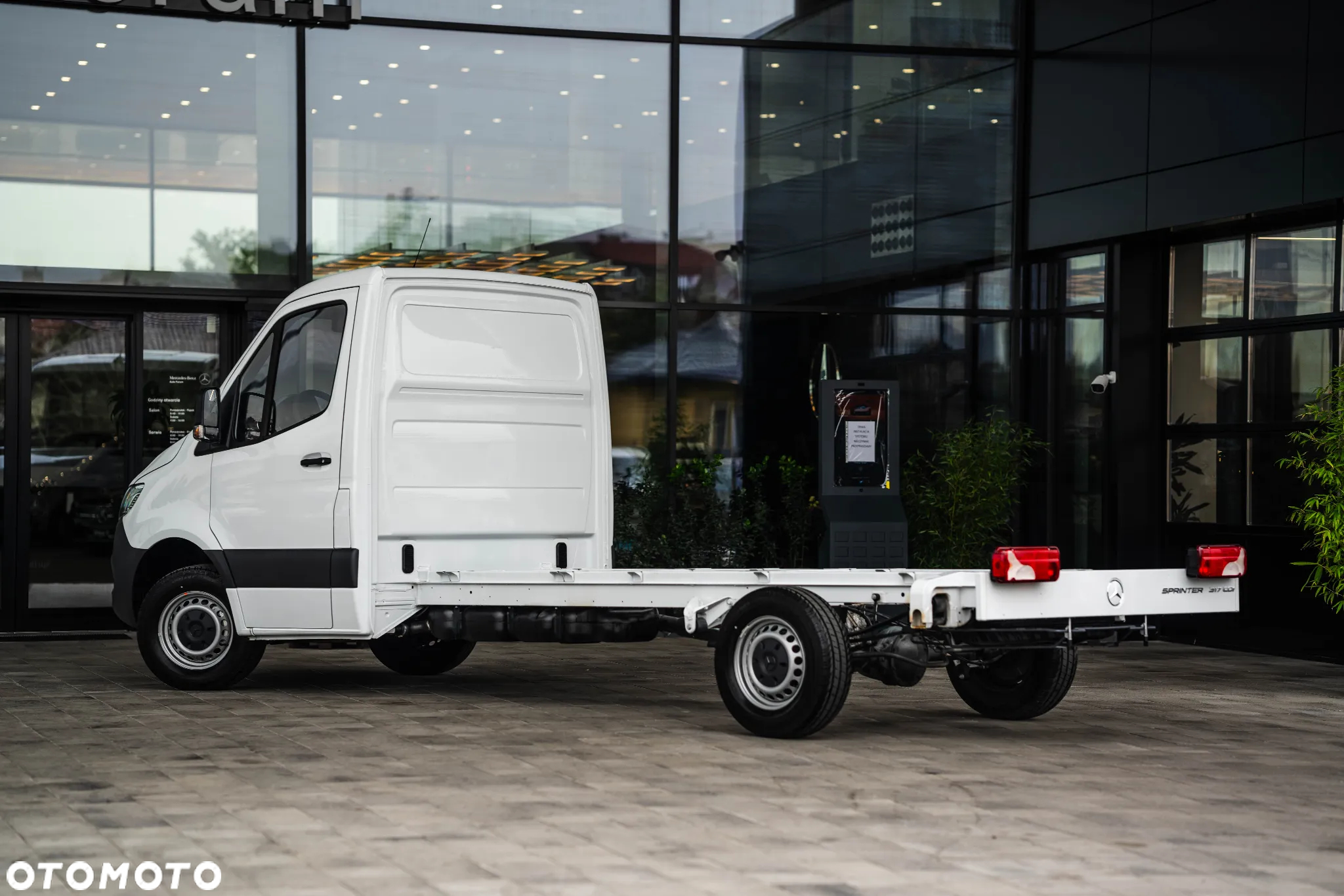 Mercedes-Benz Sprinter - 6
