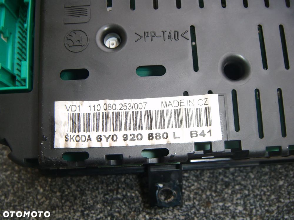 skoda fabia 1 1.4 16v licznik- zegar 6y0920880l - 2