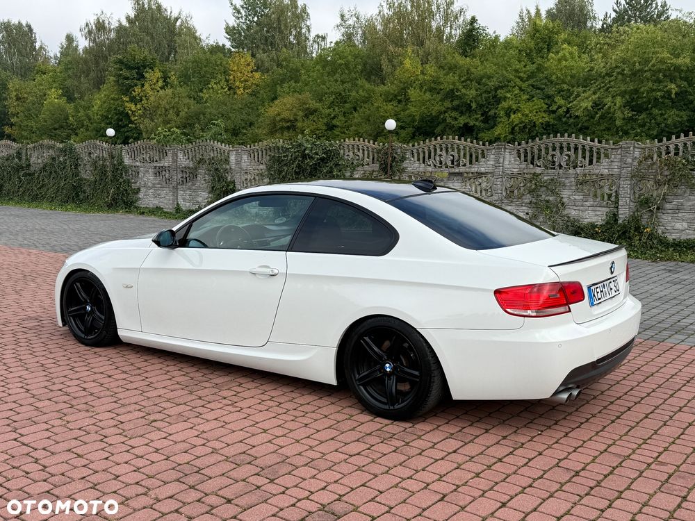 BMW Seria 3 330d Coupe M Sport Edition - 9