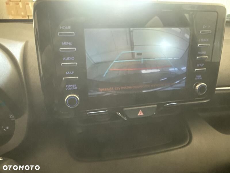 Toyota Yaris - 16
