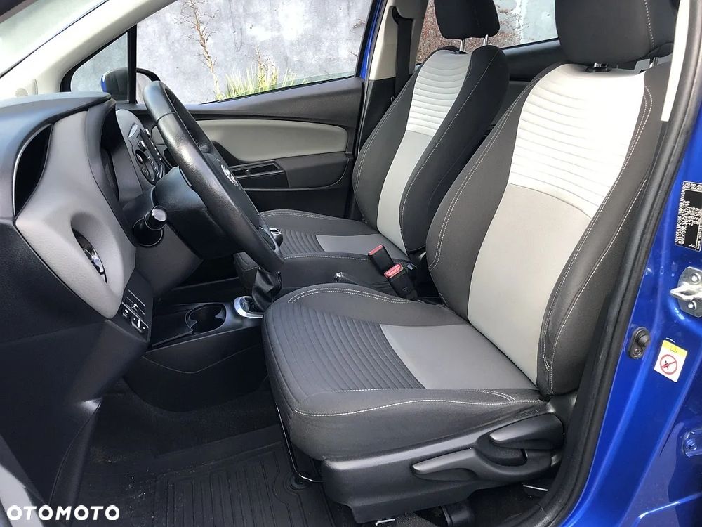 Toyota Yaris 1.5 Premium - 10
