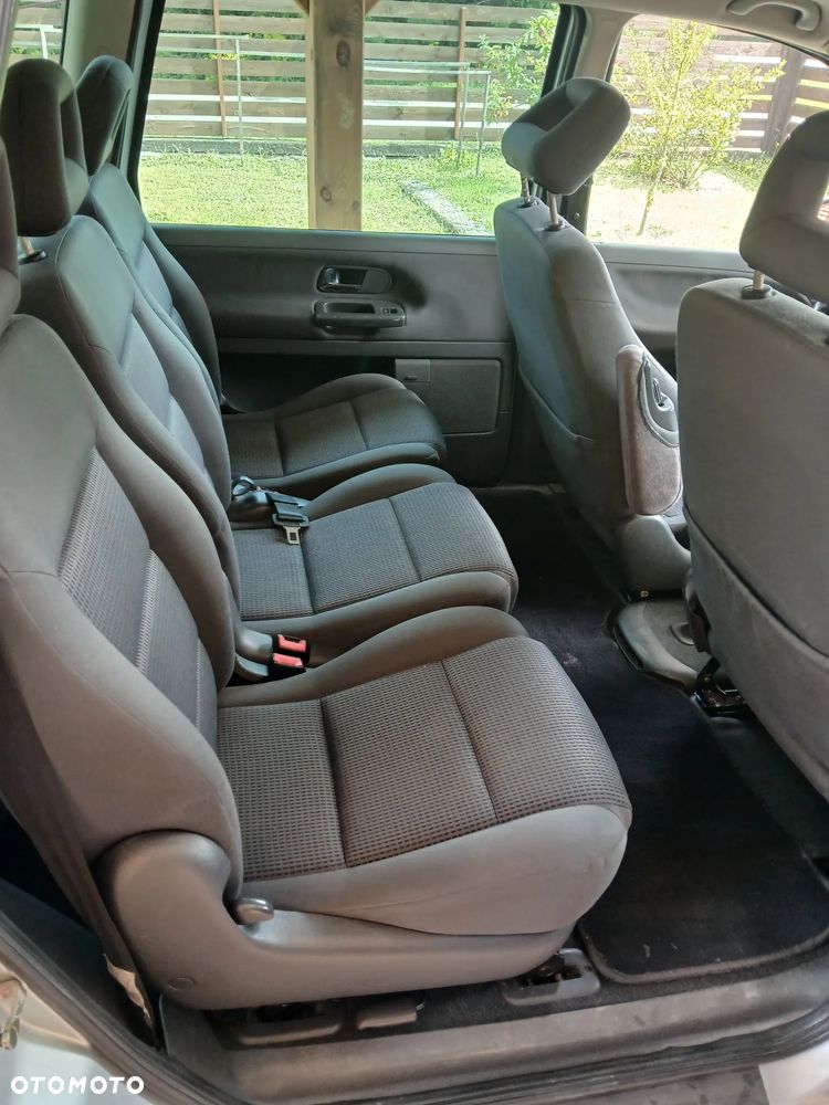 Volkswagen Sharan 1.9 TDI Comfortline - 8