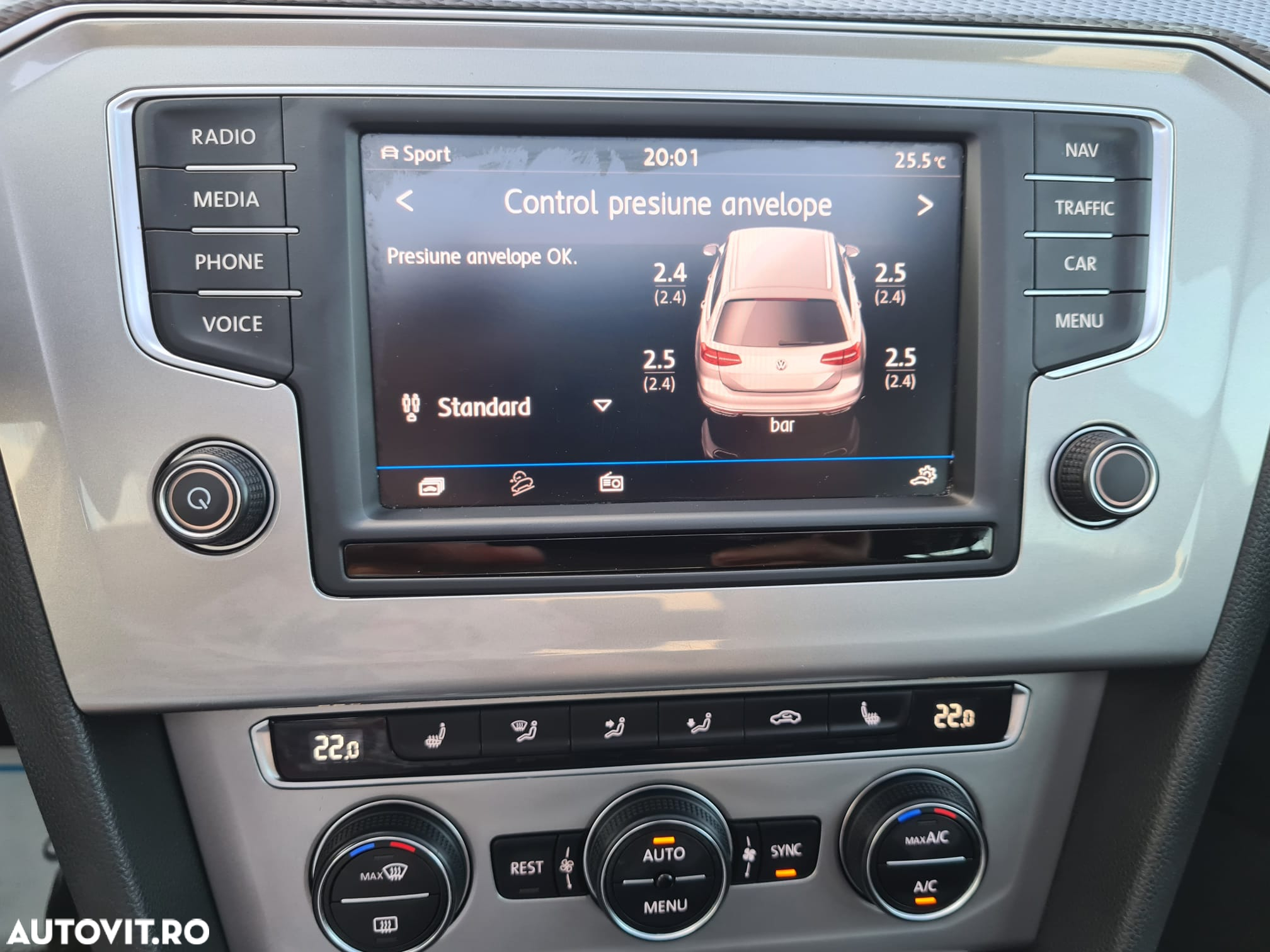 Volkswagen Passat Alltrack - 12