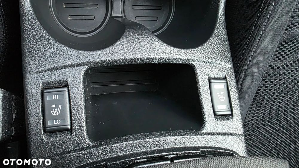 Nissan Qashqai 1.2 DIG-T N-Connecta EU6 - 29