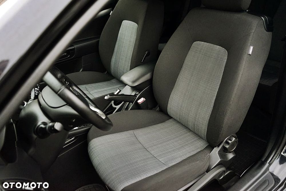 Kia Ceed 1.6 CRDi 90 ISG Vision - 19