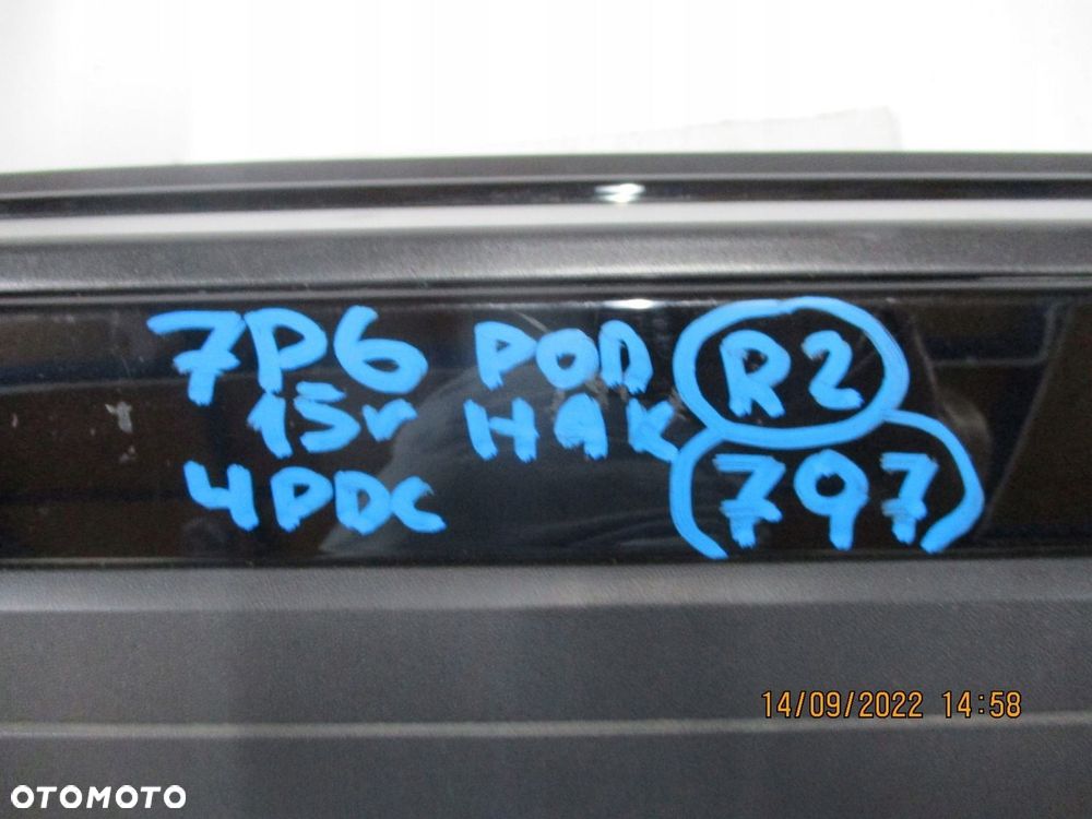 Zderzak VW TOUAREG 7P0 4 PDC POD HAK - 11