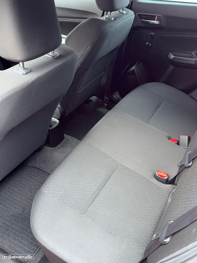 Suzuki Swift 1.2 Mild Hybrid GLE CVT - 39