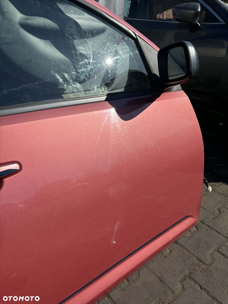 DRZWI DAIHATSU SIRION II - 3