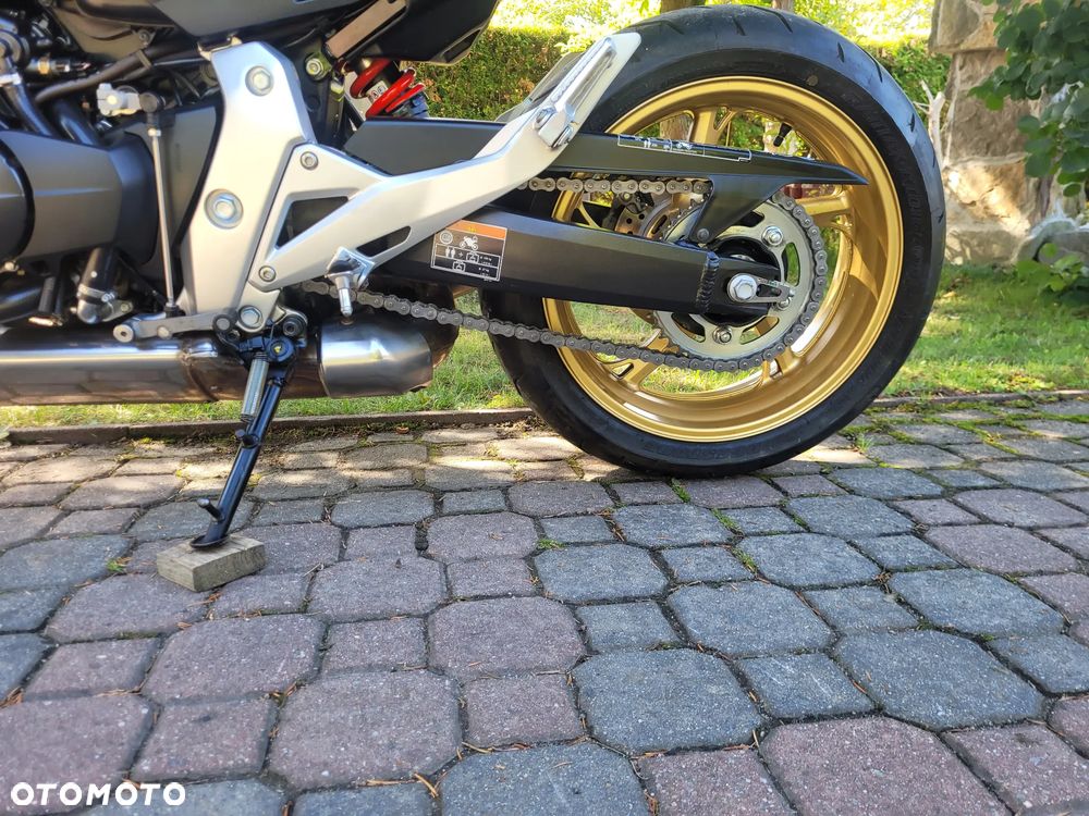 Honda Hornet - 28