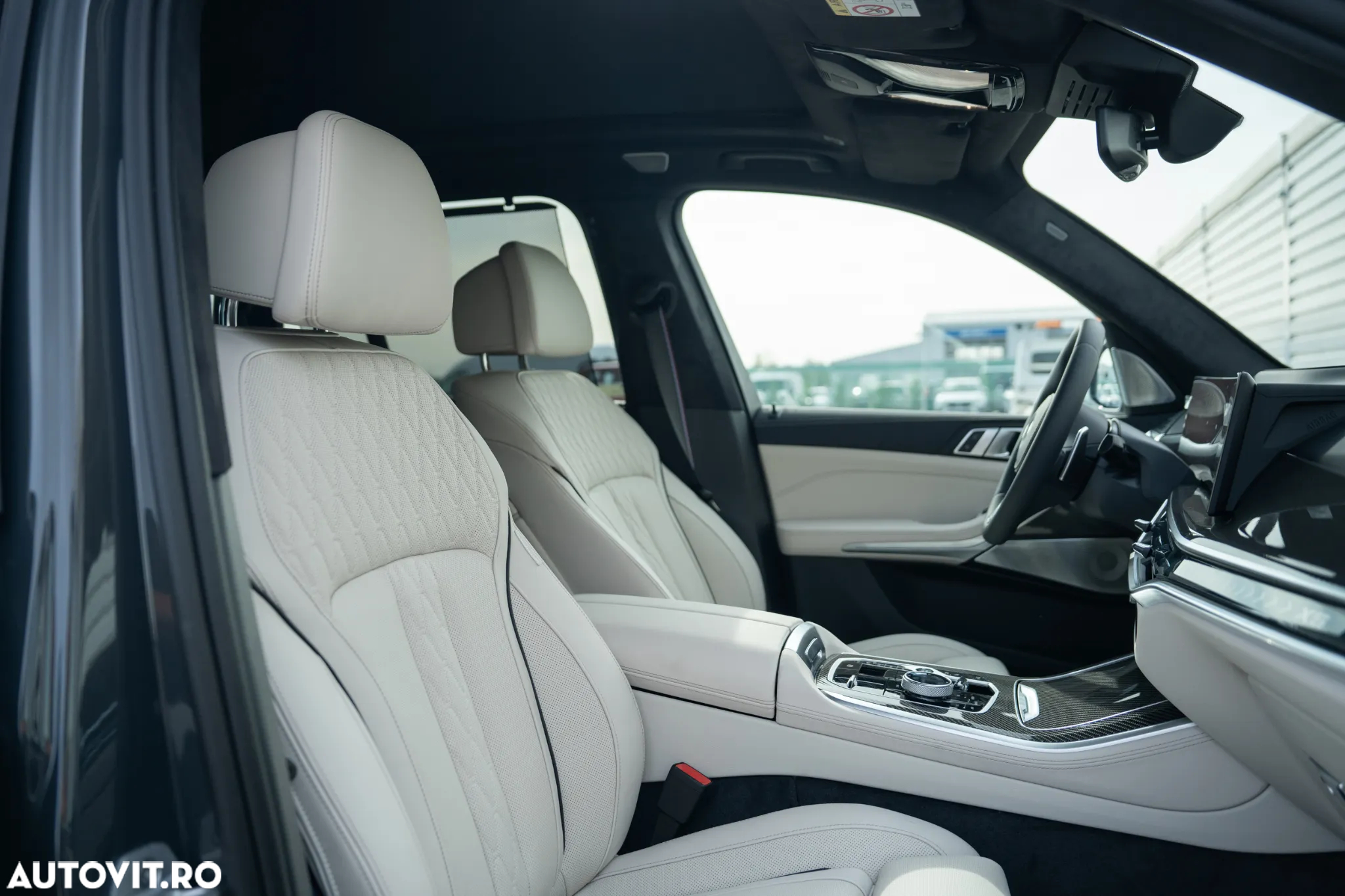 BMW X5 xDrive50e - 29