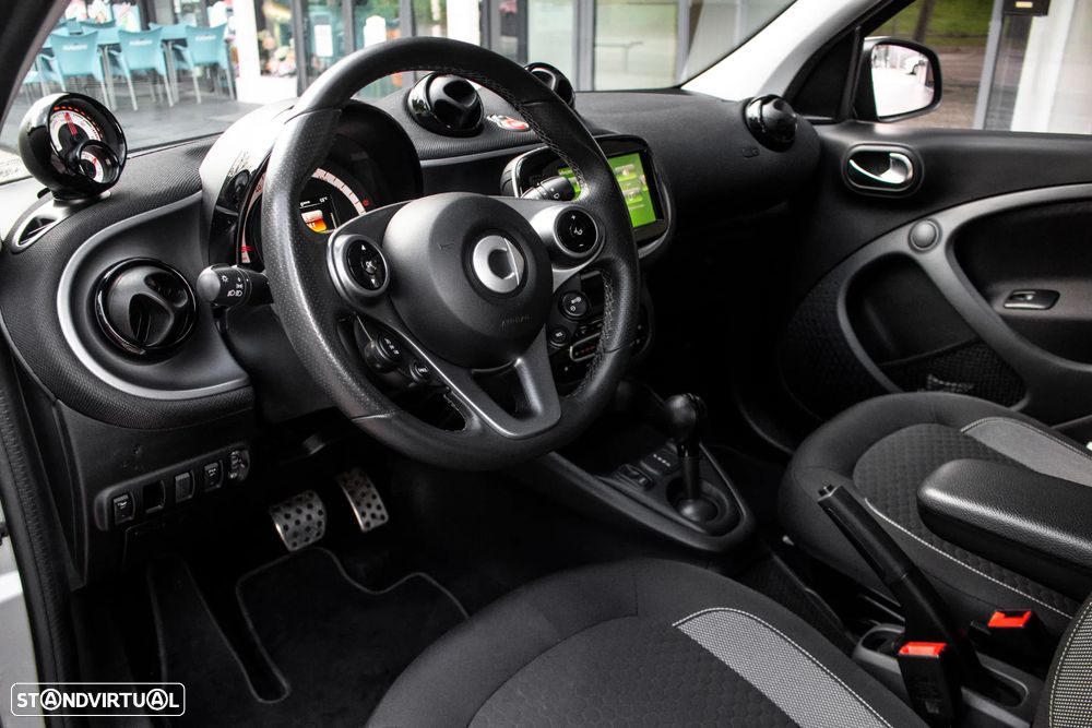 Smart ForFour EQ pulse - 24