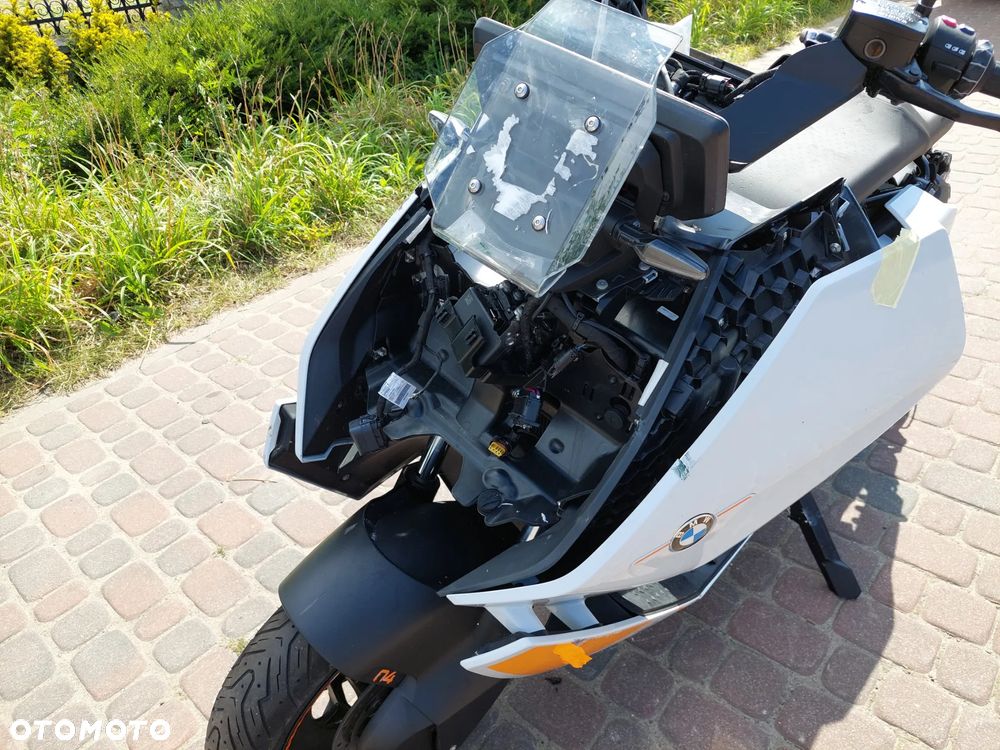 BMW CE 04 - 12