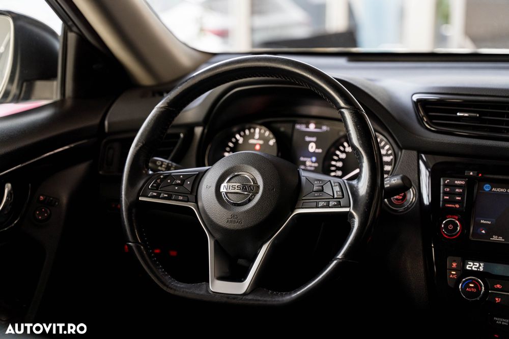 Nissan X-Trail 1.6 dCi N-Connecta - 23