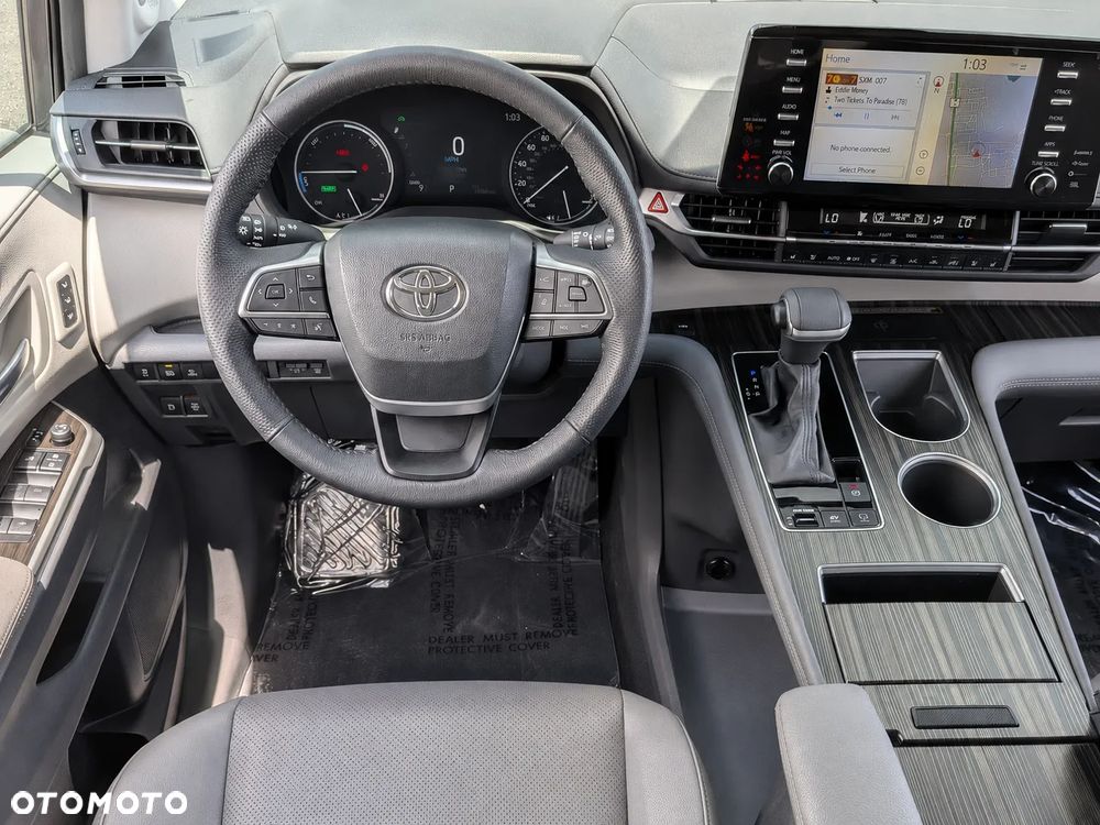 Toyota Sienna - 12