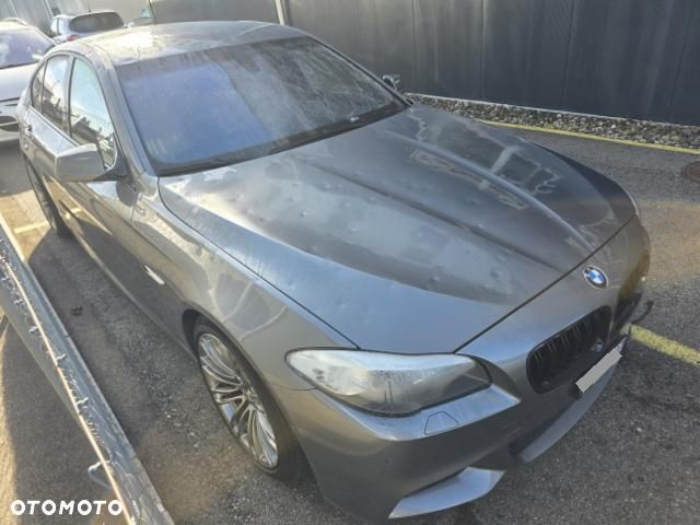 BMW 5 Series 2012 photo 2