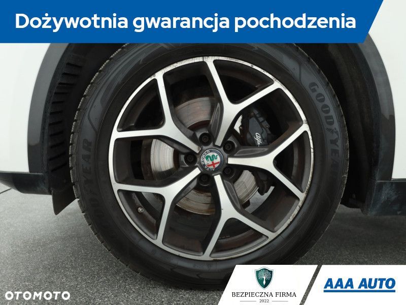 Alfa Romeo Stelvio - 21