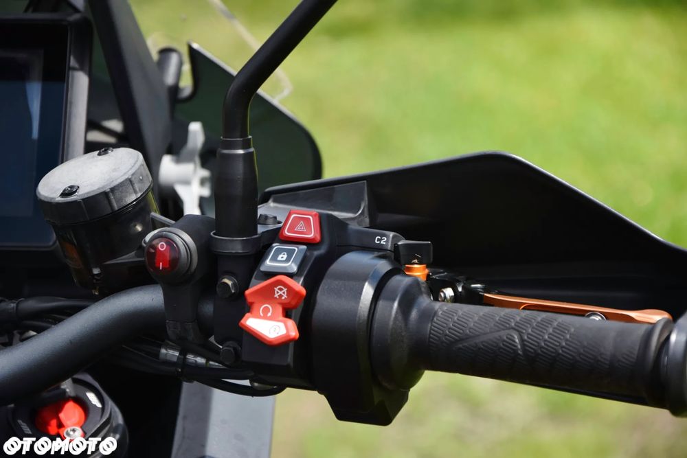 KTM Super Adventure - 13