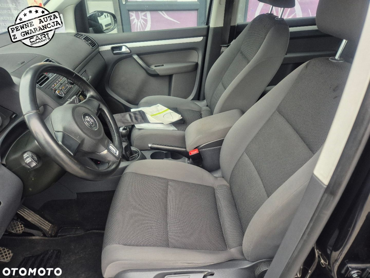 Volkswagen Touran - 10