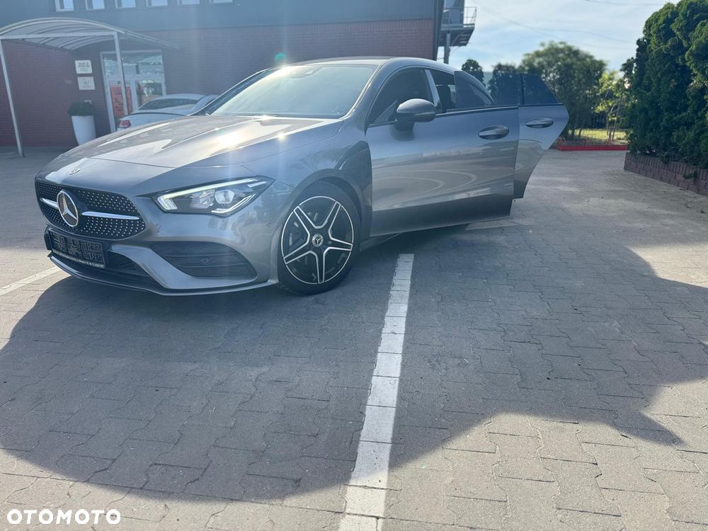 Mercedes-Benz CLA 180 AMG Line 7G-DCT - 1
