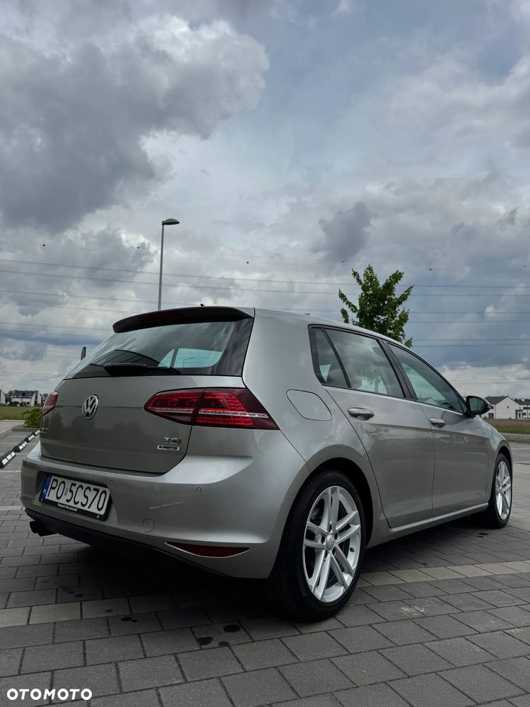 Volkswagen Golf 1.4 TSI BMT Highline DSG - 7