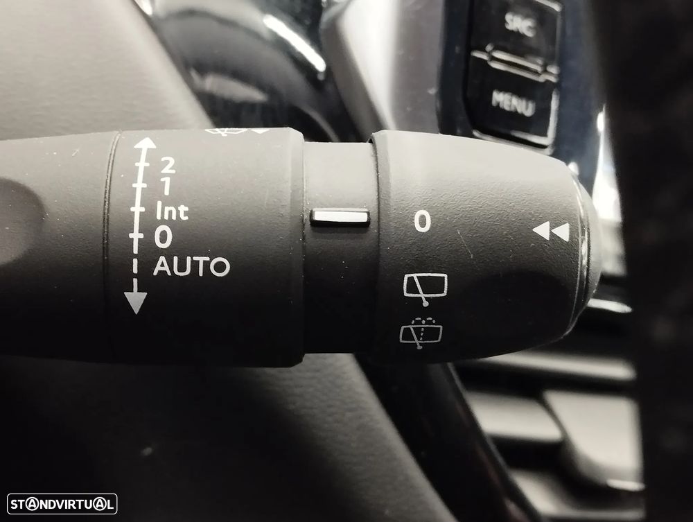 Peugeot 208 1.2 PureTech Signature - 23