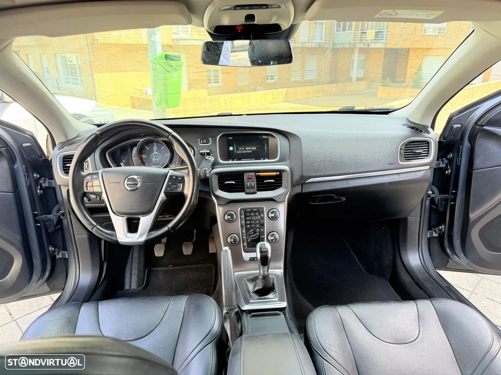 Volvo V40 D2 Momentum - 20
