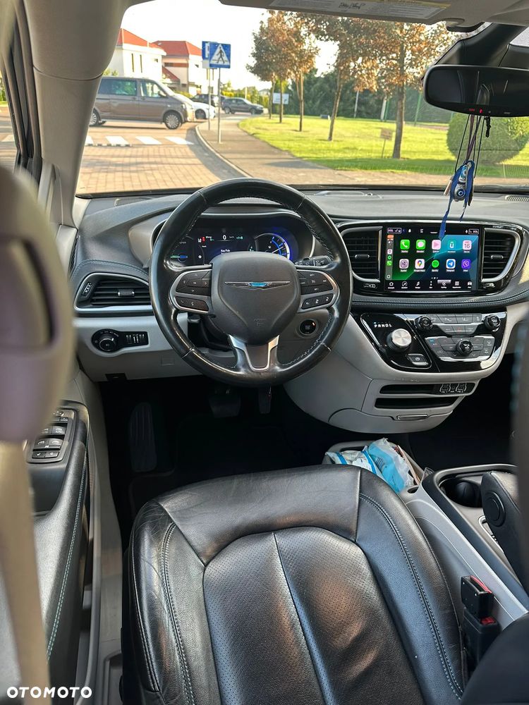 Chrysler Pacifica - 14