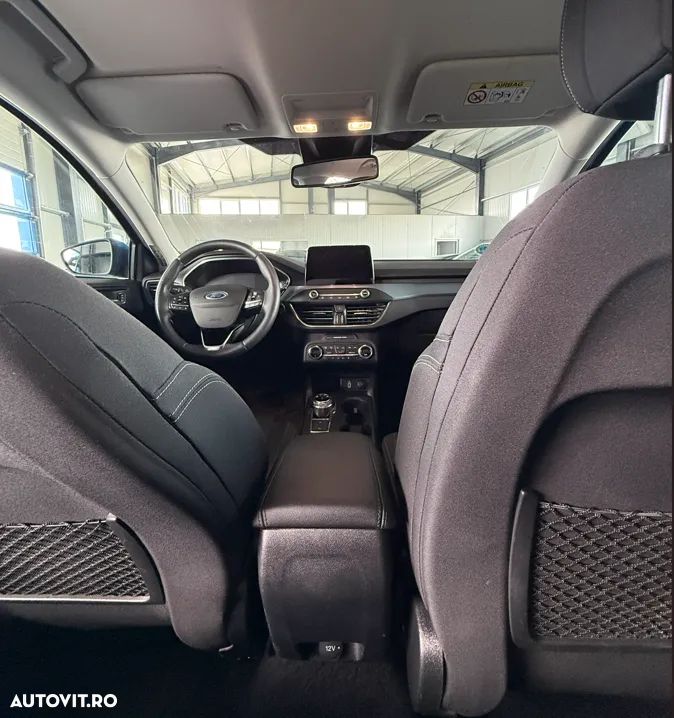 Ford Focus 1.5 EcoBoost ST-Line - 9