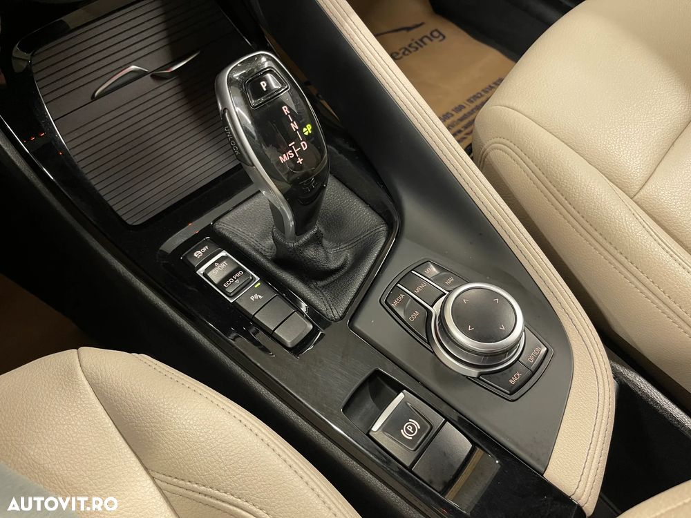 BMW X1 sDrive18d Aut. xLine - 28