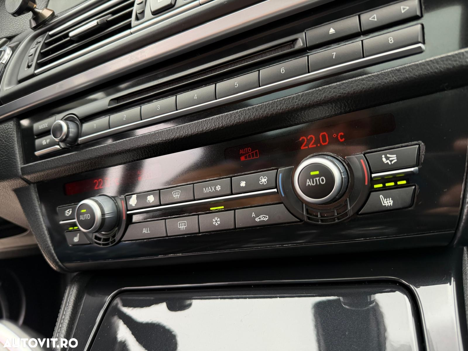 BMW Seria 5 530d xDrive Aut. - 12