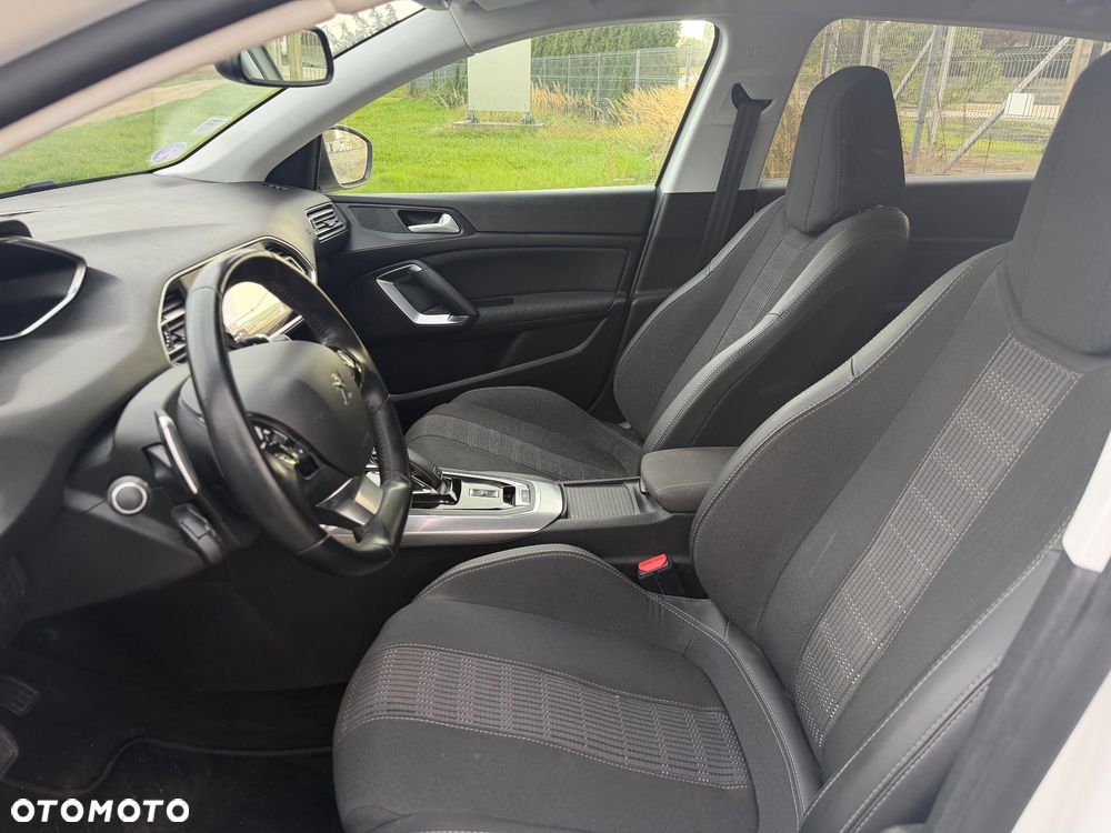 Peugeot 308 - 18