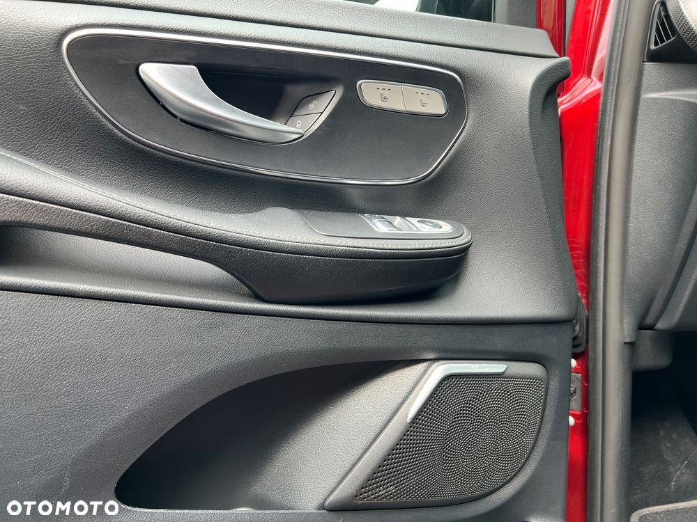 Mercedes-Benz Klasa V 300 d lang 9G-TRONIC Avantgarde Edition 2020 - 18