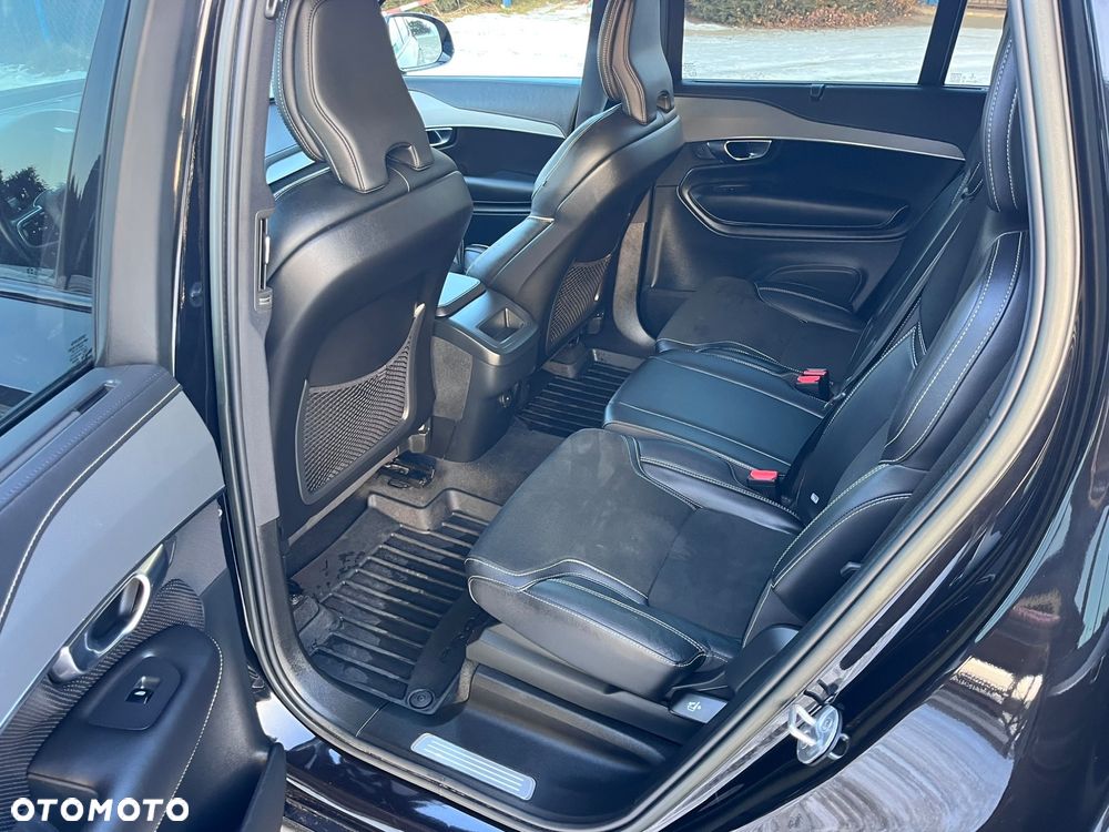 Volvo XC 90 B5 D AWD Ultimate Dark - 23