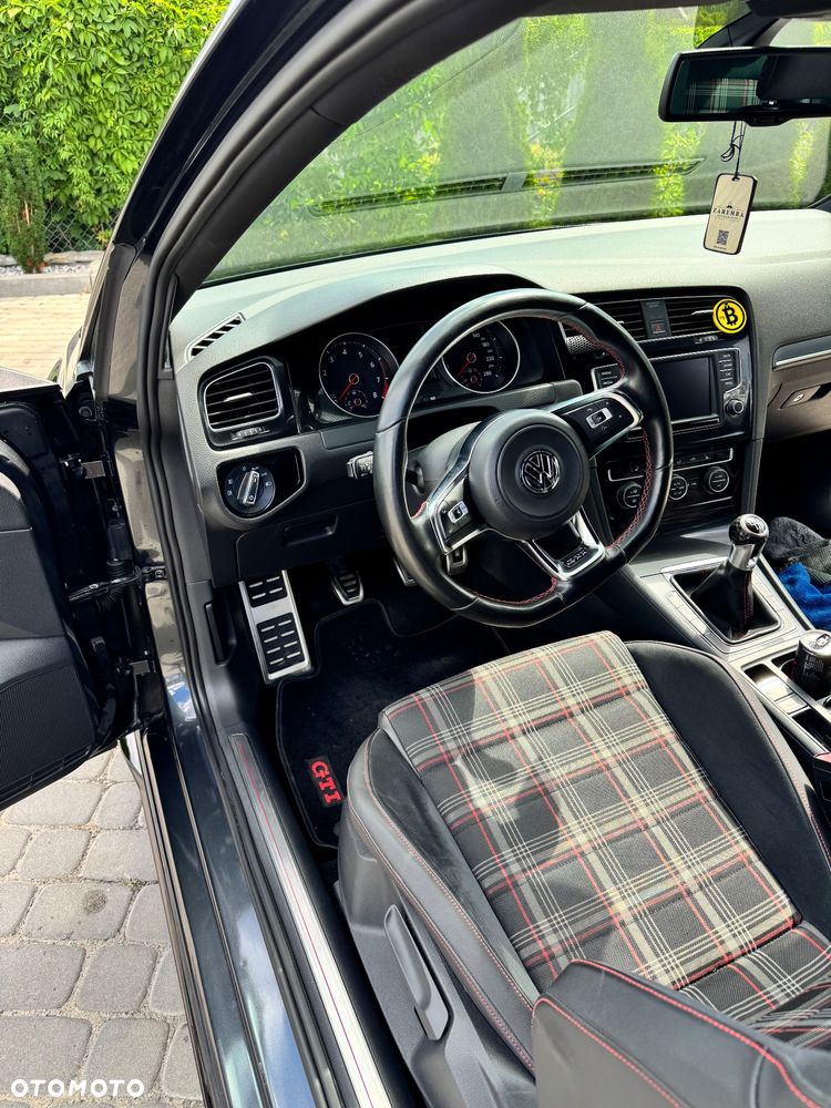 Volkswagen Golf 2.0 TSI BMT GTI Performance - 17