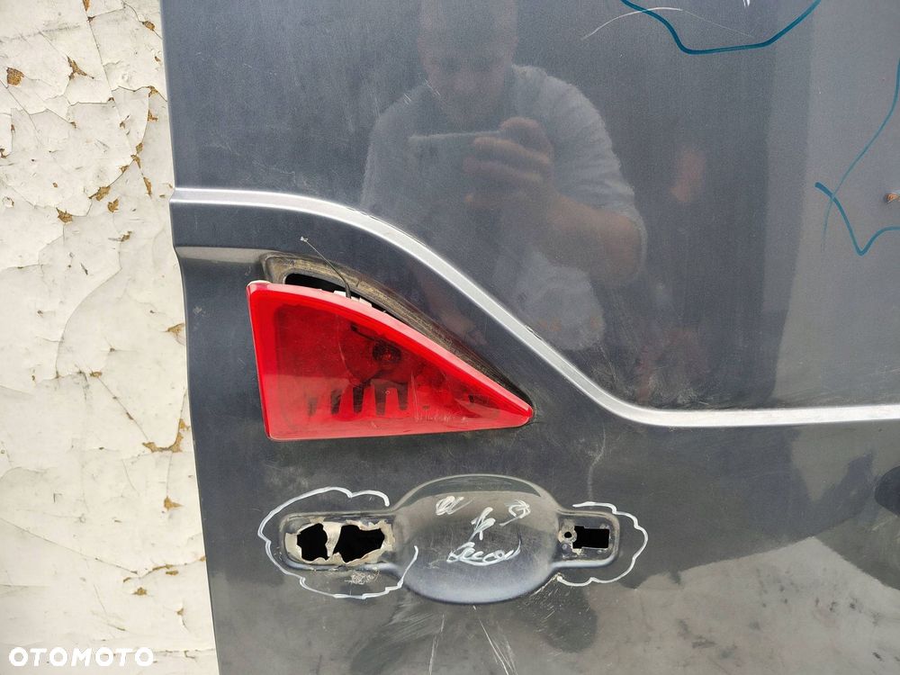 DRZWI SKRZYDEŁKOWE PRAWY TYŁ USZKODZONE RENAULT MASTER 3 III TED47 - 11