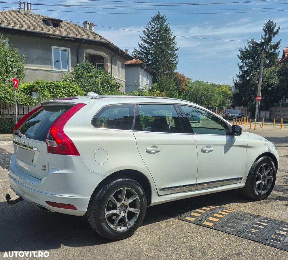 Volvo XC 60 D5AWD Start-Stop Summum - 4