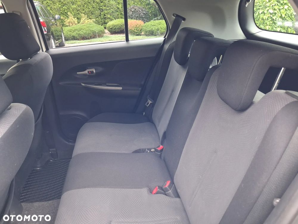 Toyota Urban Cruiser 1.4 D-4D Sol 4x4 EU5 - 24