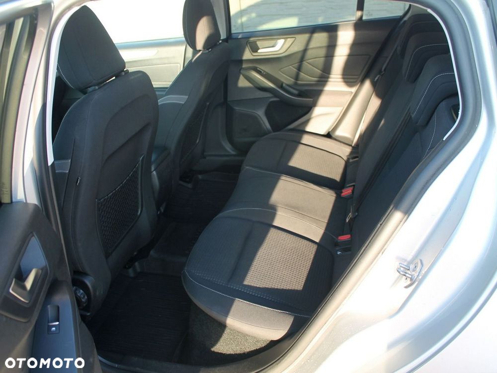 Ford Focus - 7