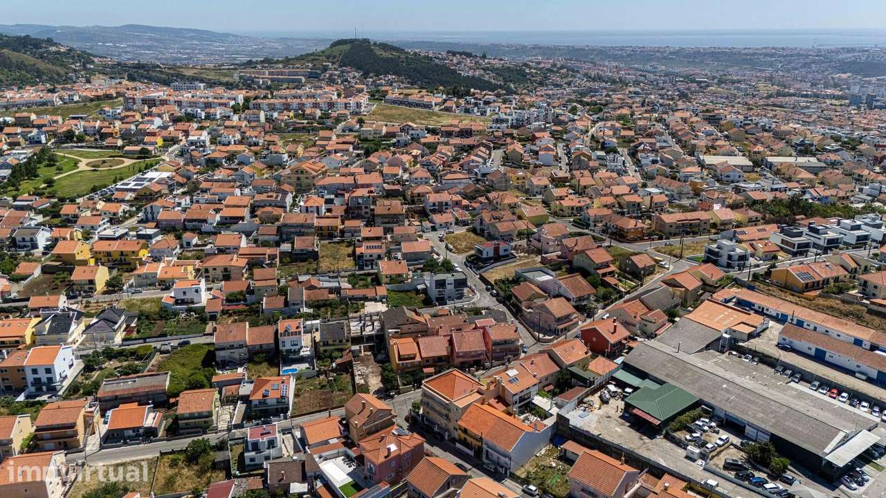 Terreno Urbano com Projeto de Moradia Contemporânea | Casal Novo, Cane - Grande imagem: 2/33