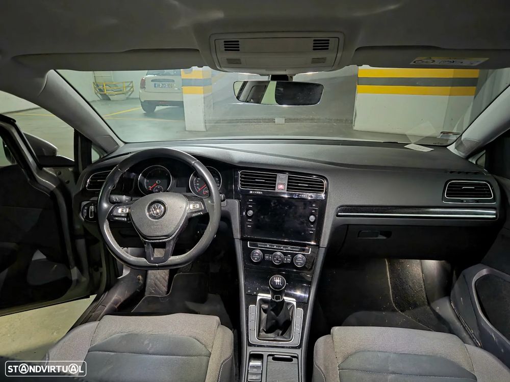 VW Golf 2.0 TDI Highline - 3