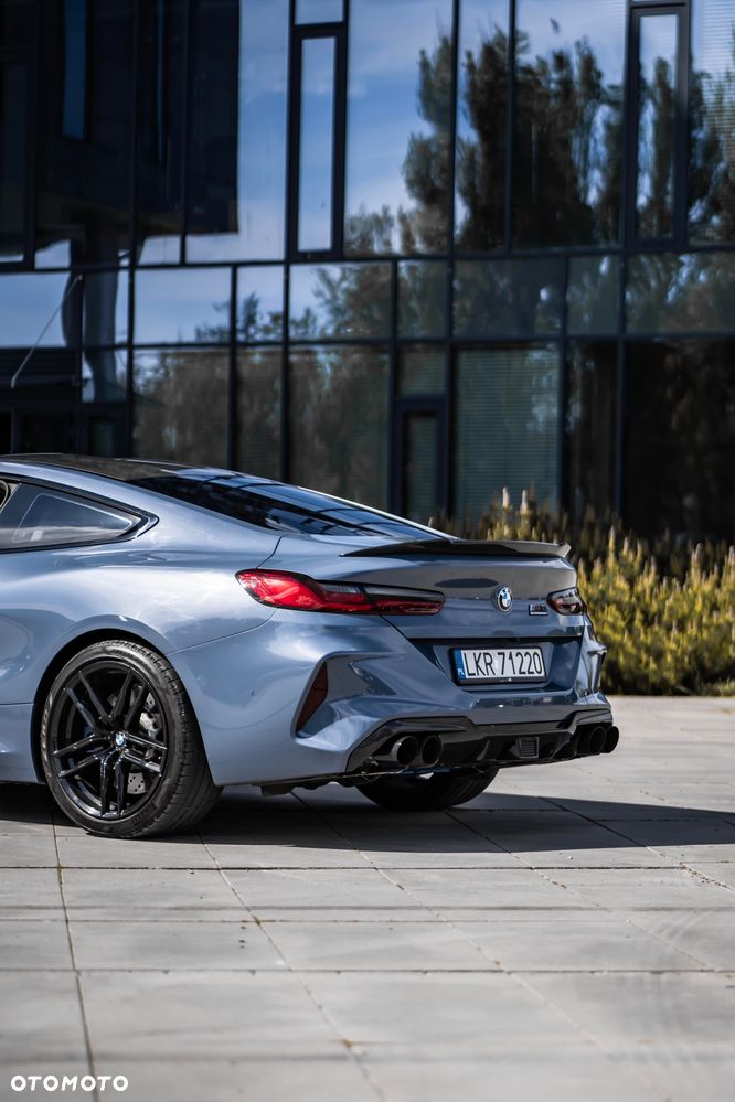 BMW M8 - 8