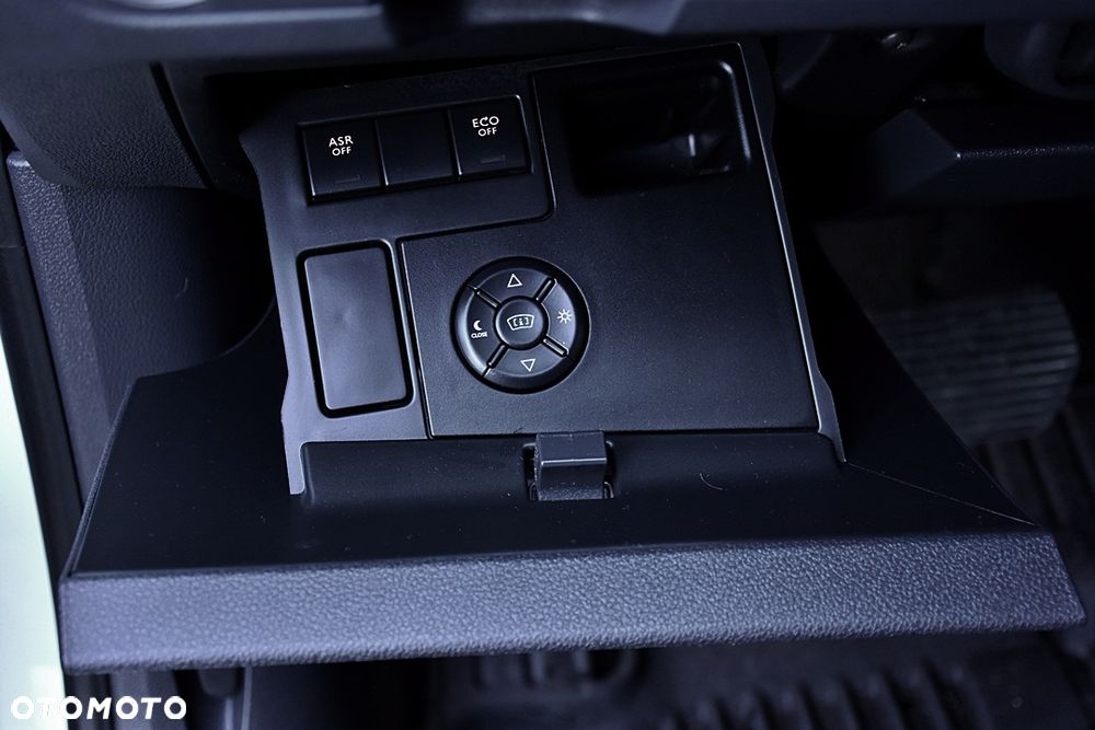 Peugeot 508 1.6 e-THP Active S&S - 32