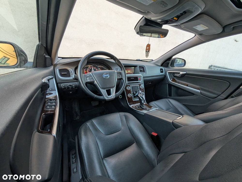 Volvo S60 2.5 T5 AWD - 12