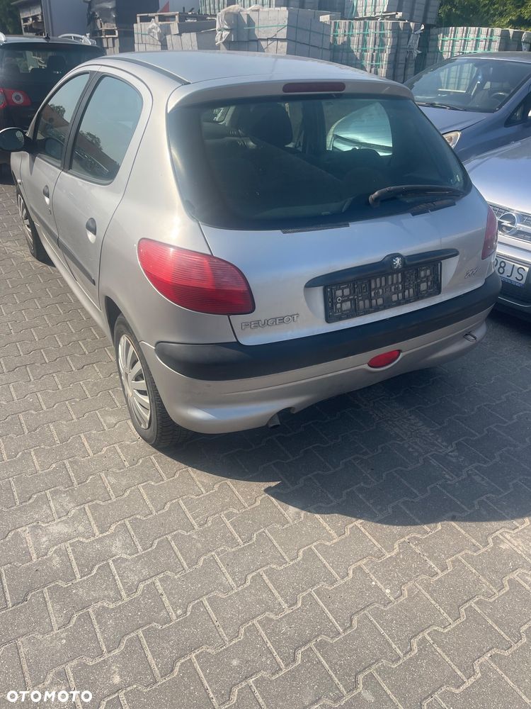 PEUGEOT 206 ZDERZAK TYLNY EYCC - 1