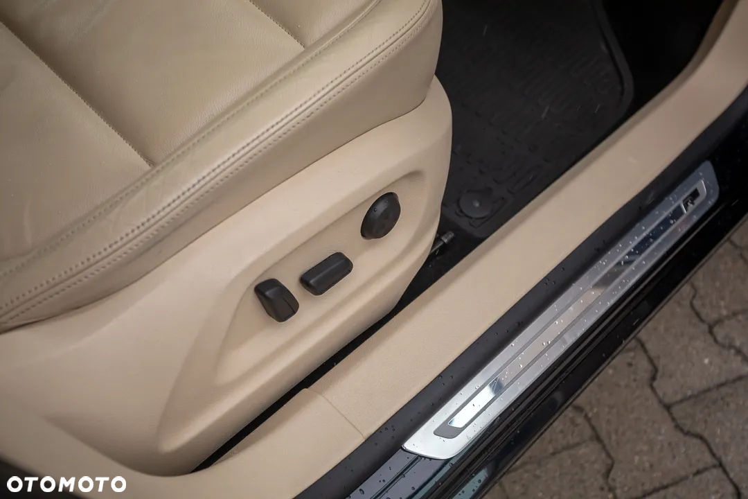 Volkswagen Tiguan - 24