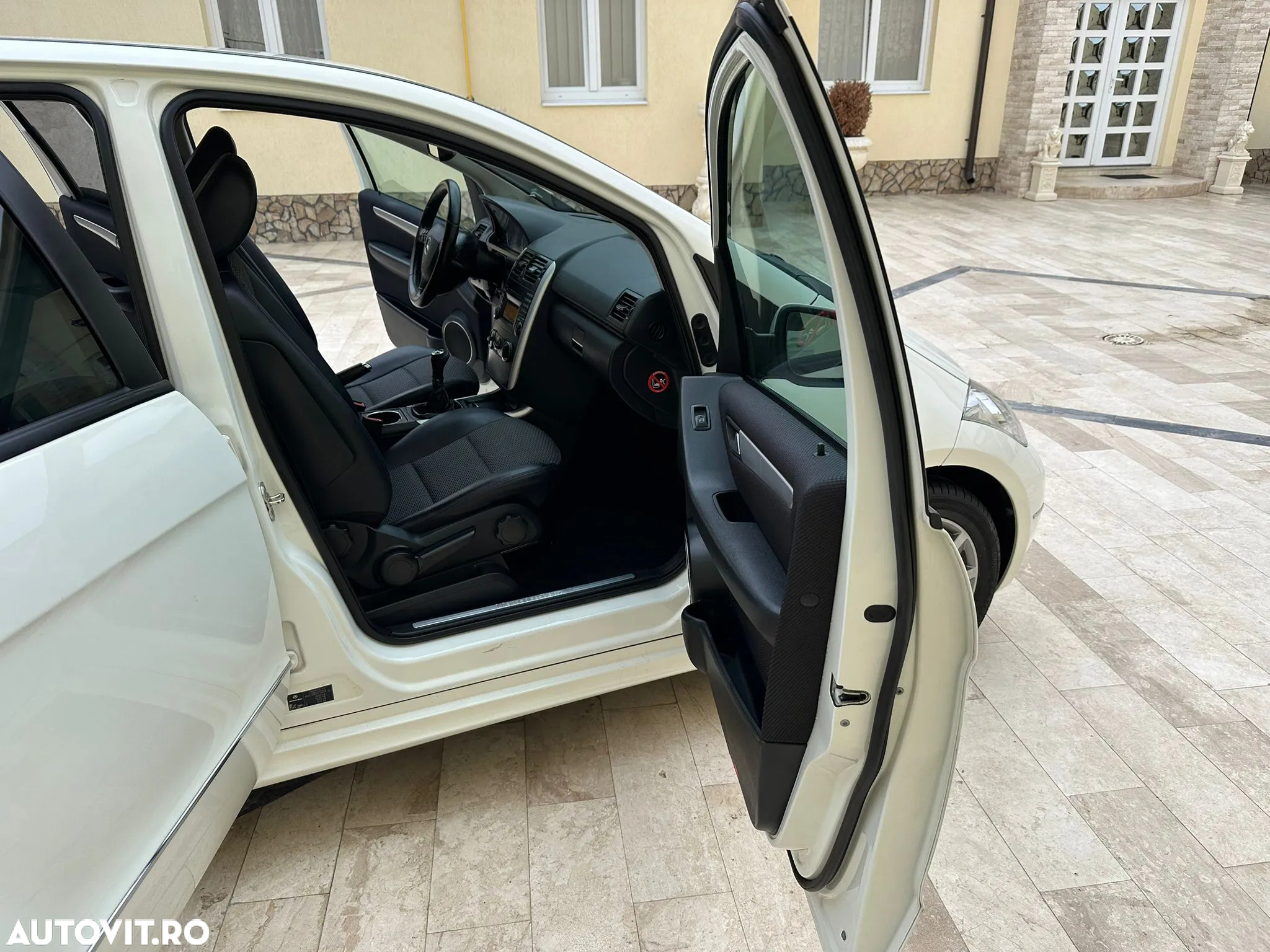 Mercedes-Benz A - 7