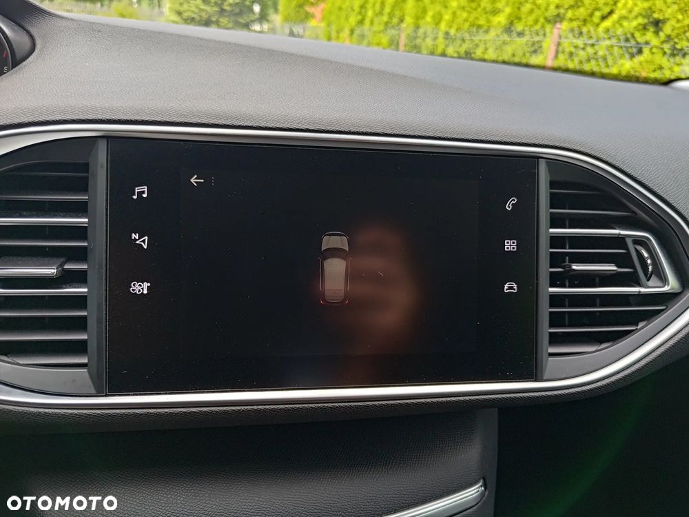 Peugeot 308 - 24