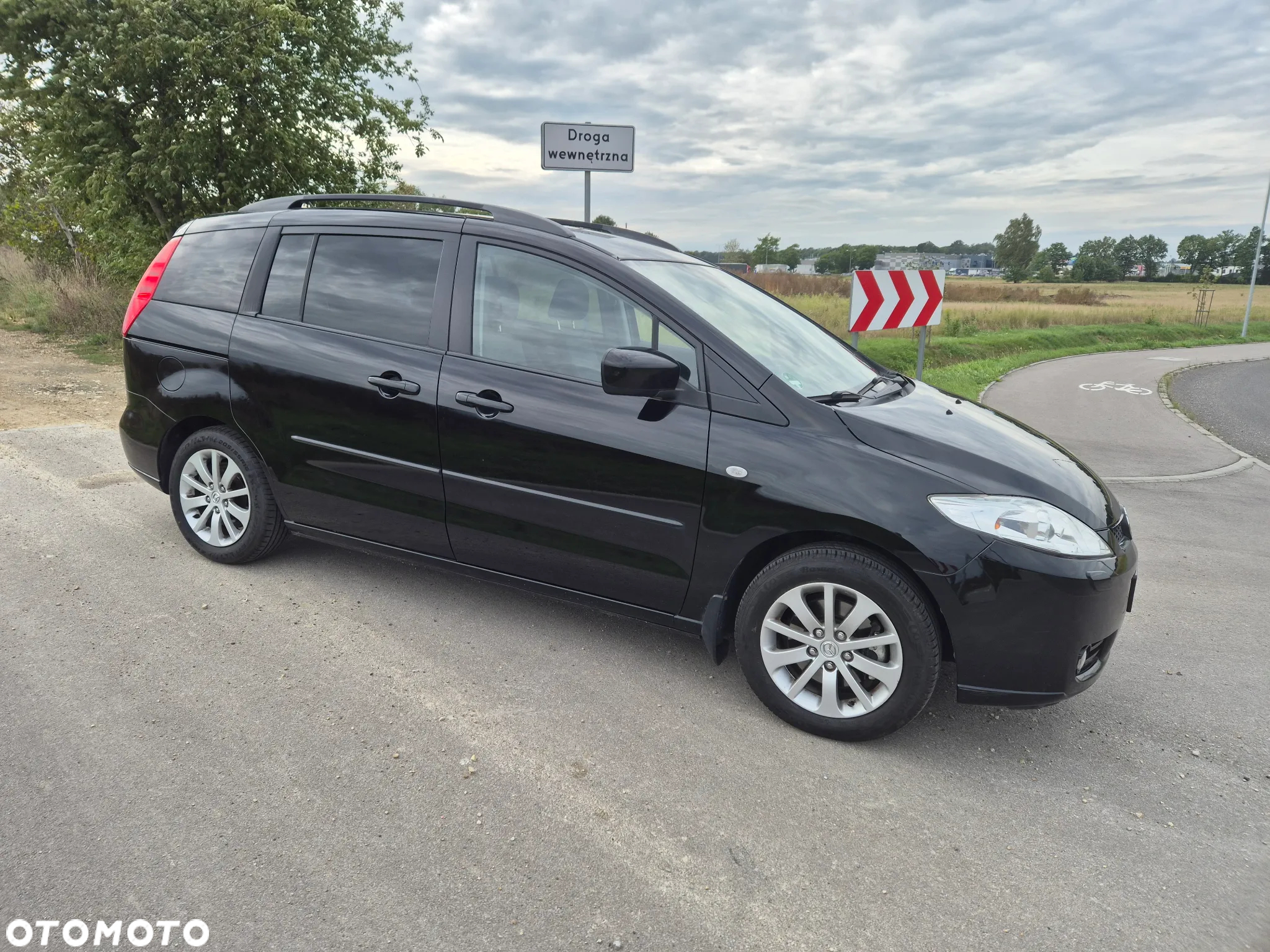 Mazda 5 2.0 Exclusive + - 11